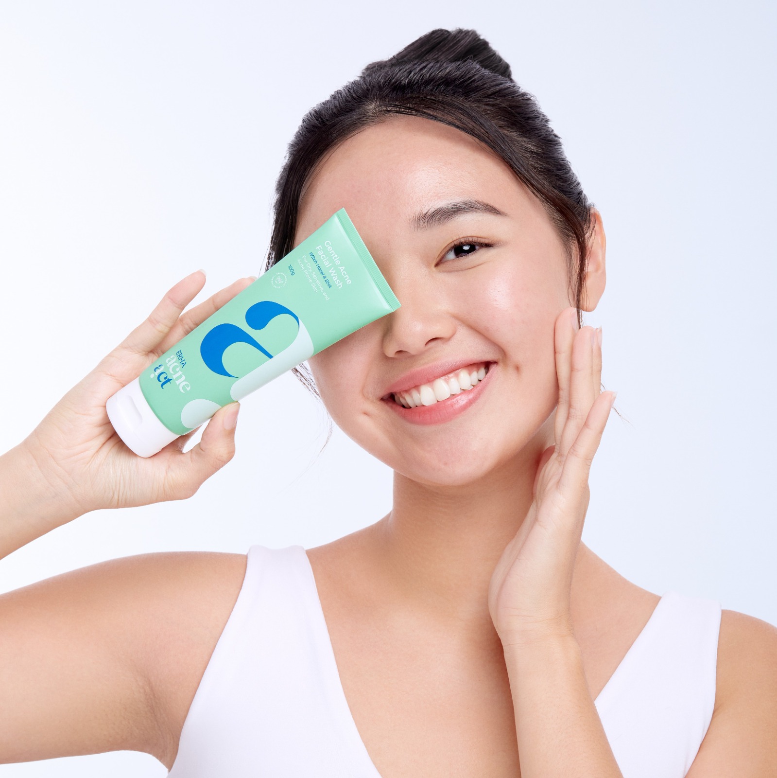 Basic Skincare Wajib untuk Dry & Sensitive: Facial Wash!